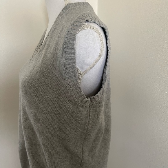 PLUS SIZE Grey Sweater Vest - Picture 2 of 4